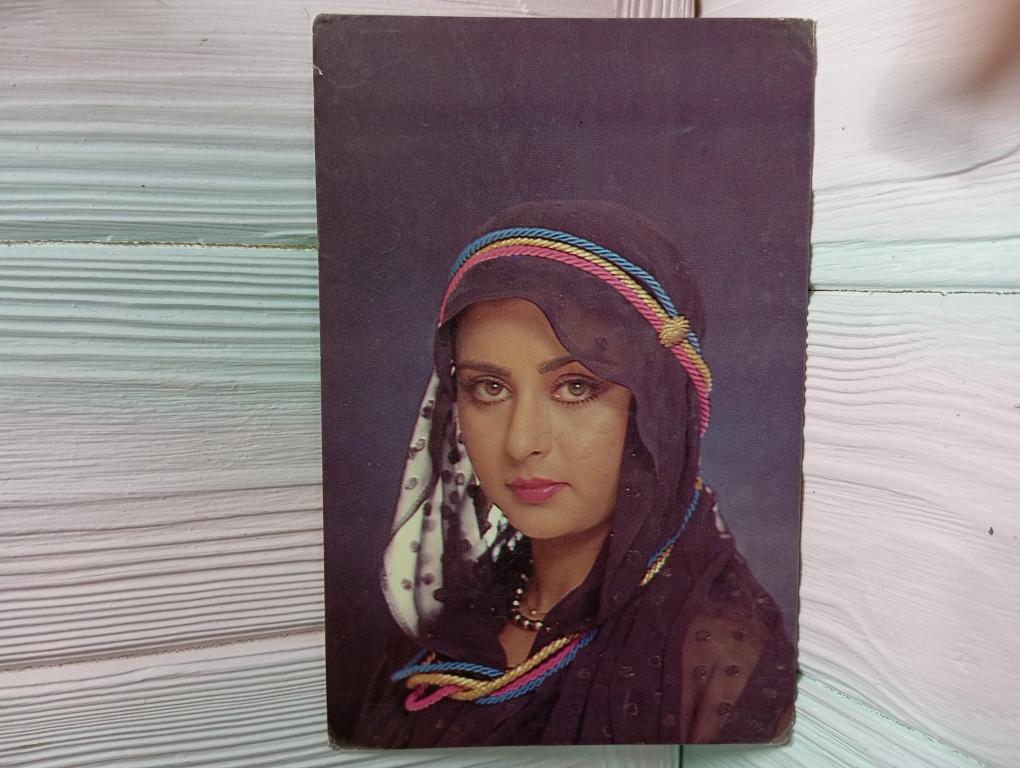 Poonam Dhillon rare postcard