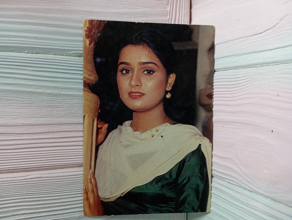 Padmini Kolhapure bollywood rare postcard