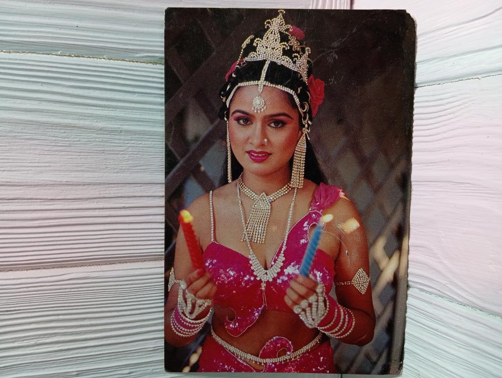 Padmini Kolhapure bollywood rare postcard