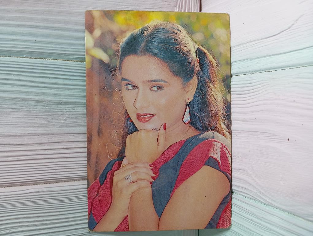 Padmini Kolhapure bollywood rare postcard