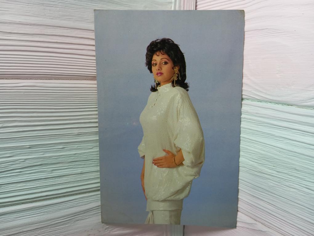 Sridevi rare bollywood postcard