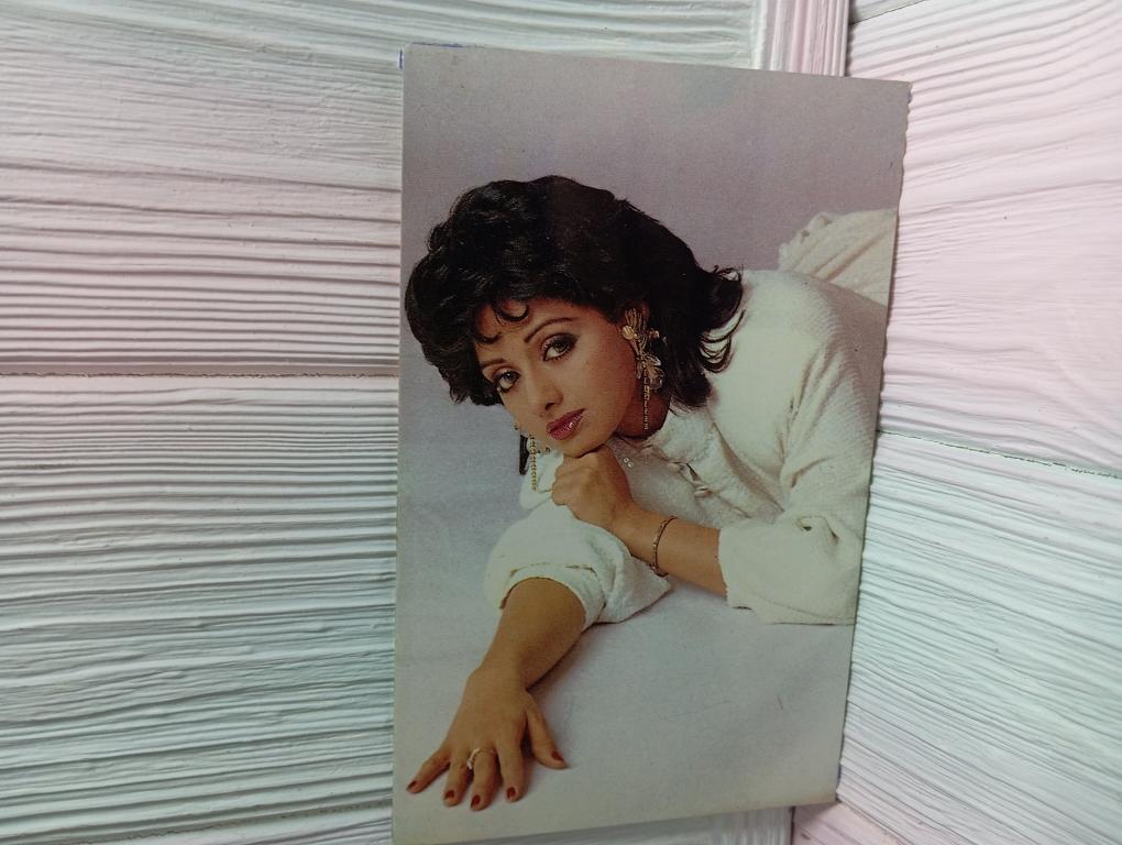 Sridevi rare bollywood postcard